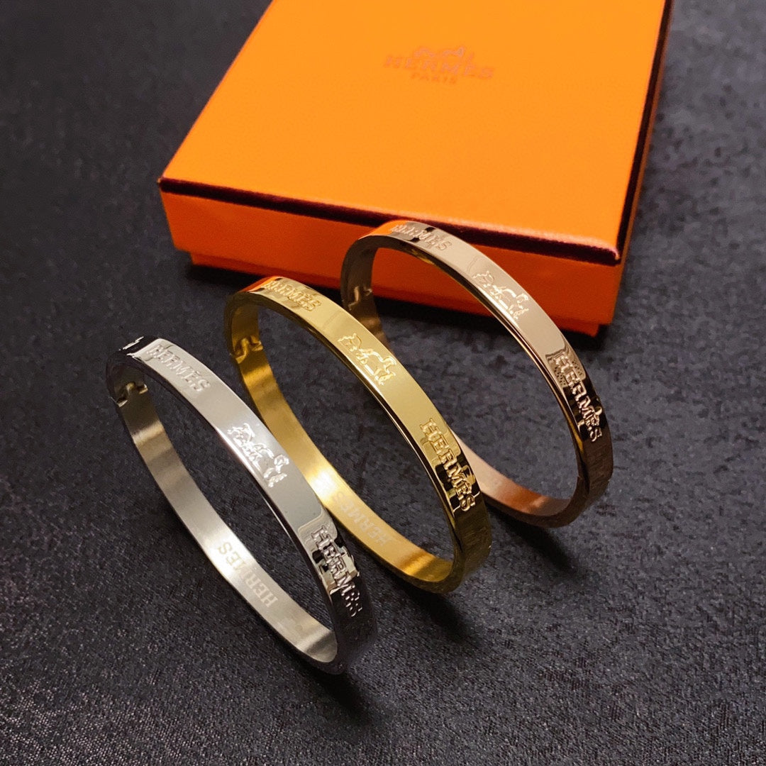 18K Hermes Bracelet