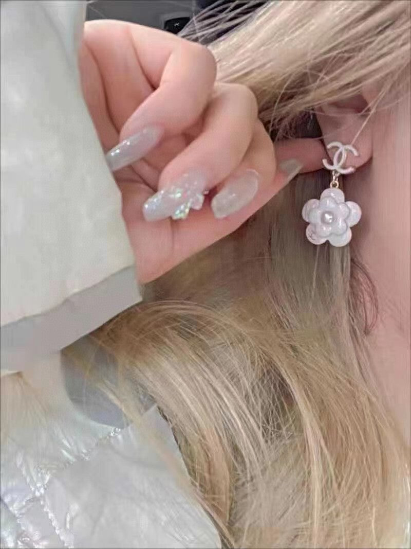 18K  Chanel Flower Pearl Earrings