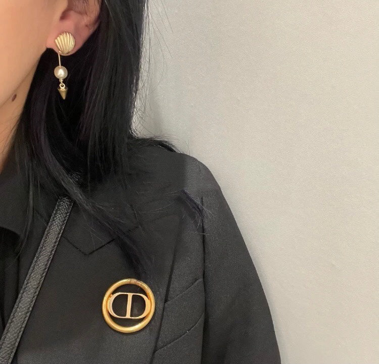 18K Dior Pearl Pendant Earrings