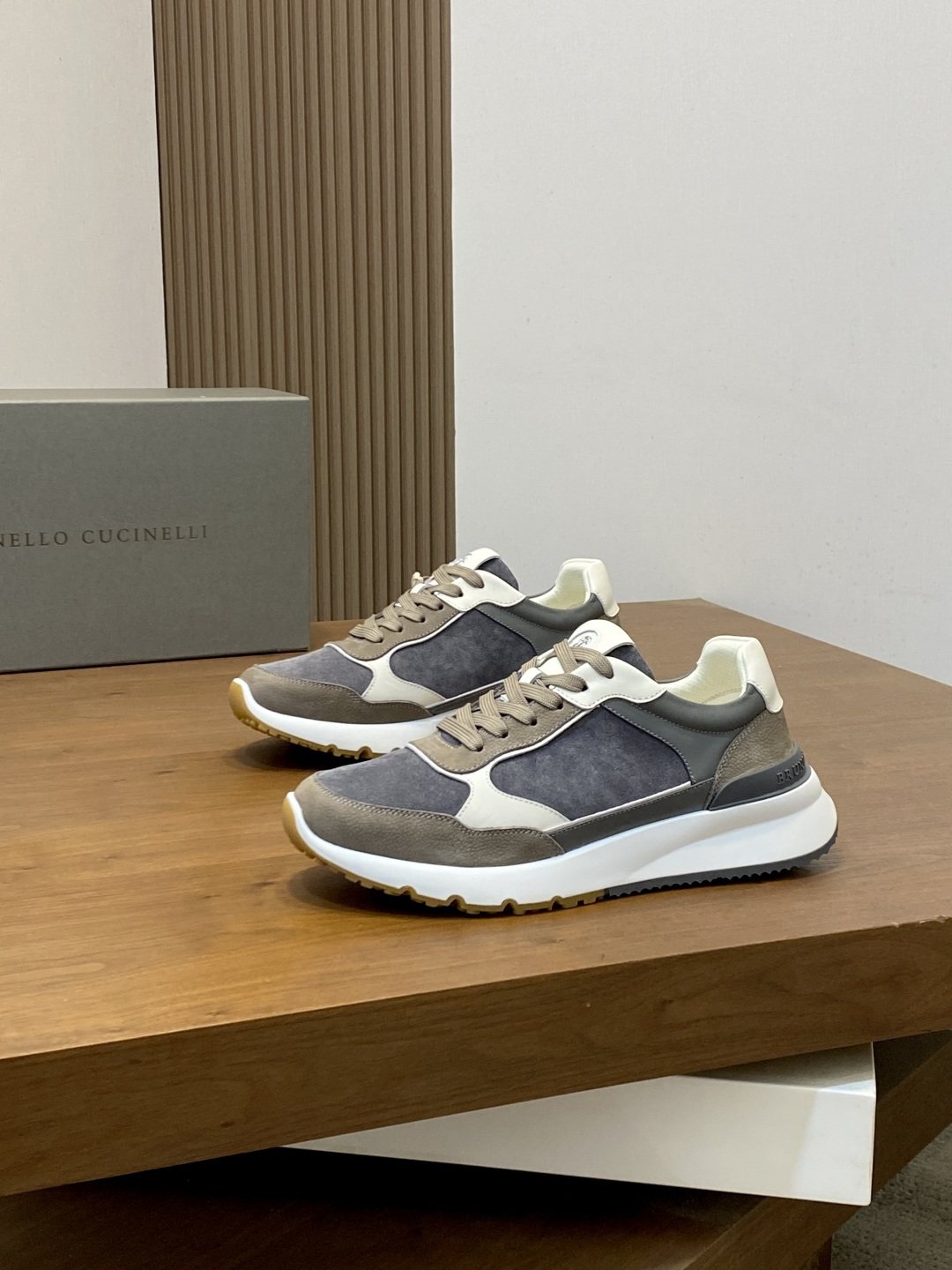 Brunello Cucinelli Gray and Taupe Low-Top Sneakers — front