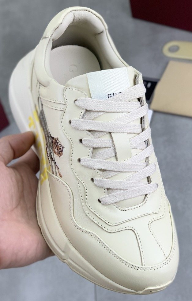 Gucci Tiger Graphic Chunky Sneakers — front