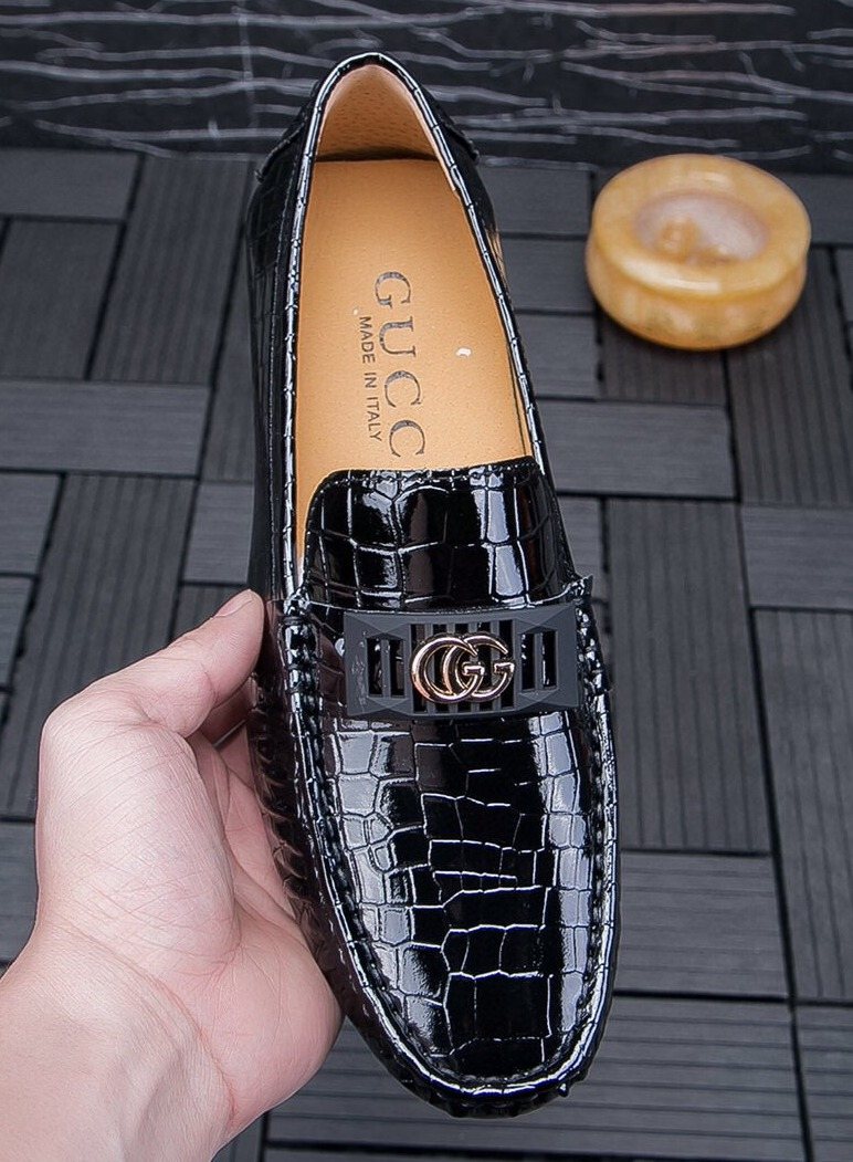Gucci Black Crocodile-Pattern Loafers — hero