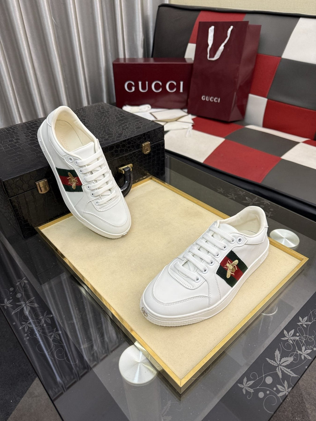Gucci Green and Red Stripe Bee Sneakers — front