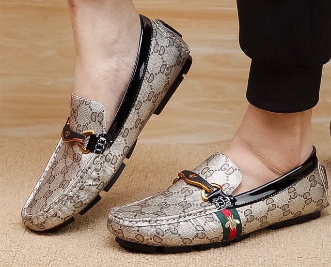 Gucci Patterned Driving Loafers — model
