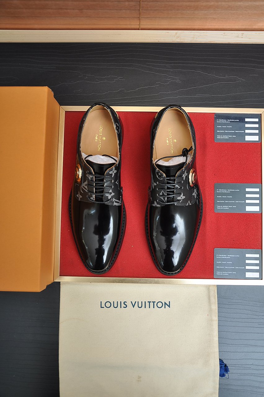 Louis Vuitton Patterned-Trim Lace-Up Dress Shoes — front