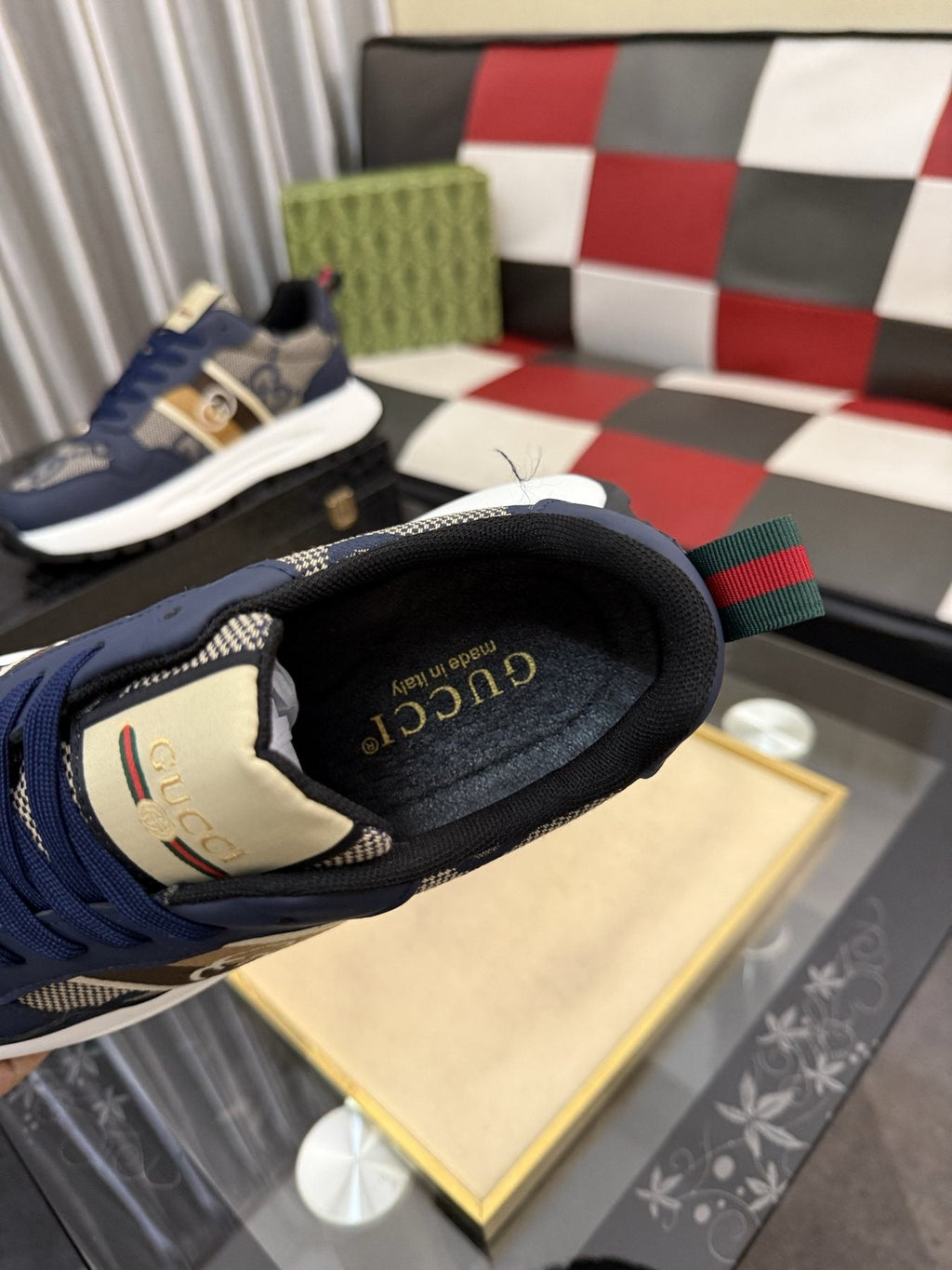Gucci Patterned Low-Top Sneakers — detail