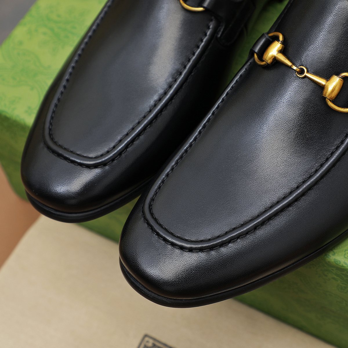 Gucci Bit-Detail Slip-On Loafers — detail