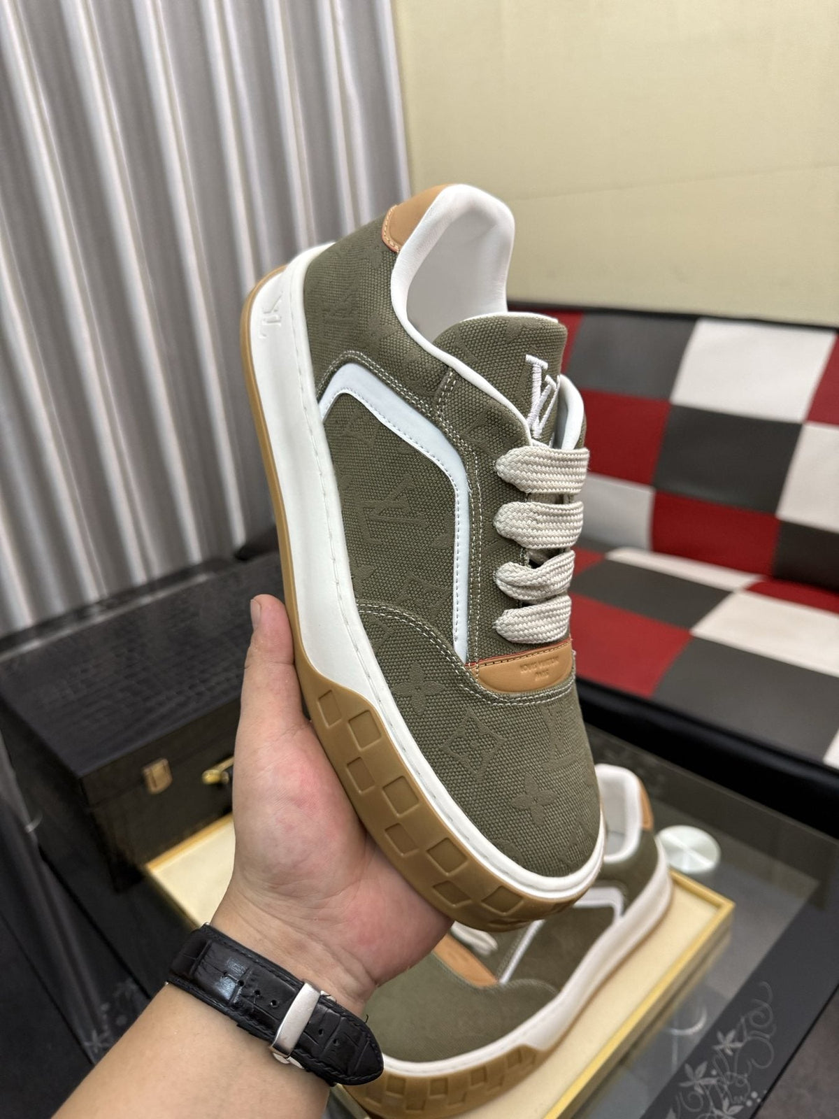 Louis Vuitton Patterned Low-Top Sneakers — model