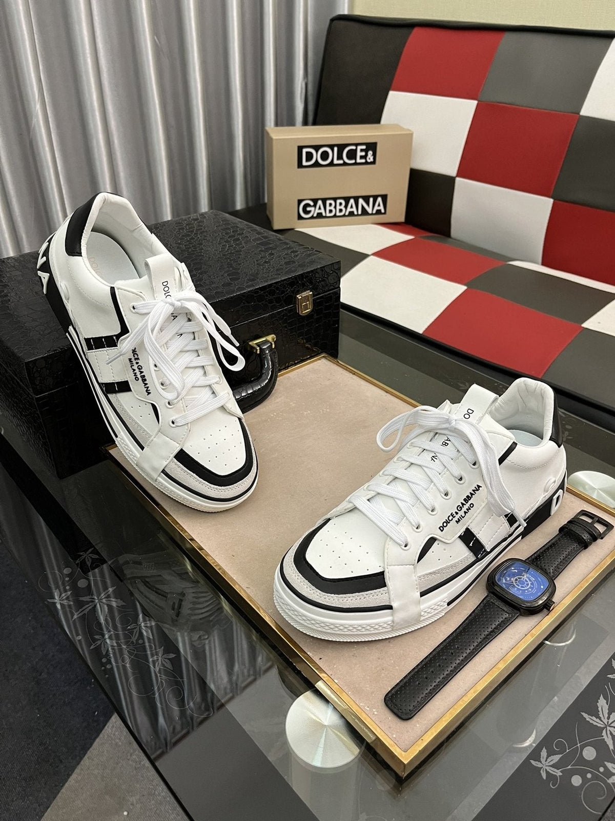 Dolce & Gabbana Contrast-Trim Lace-Up Sneakers — model