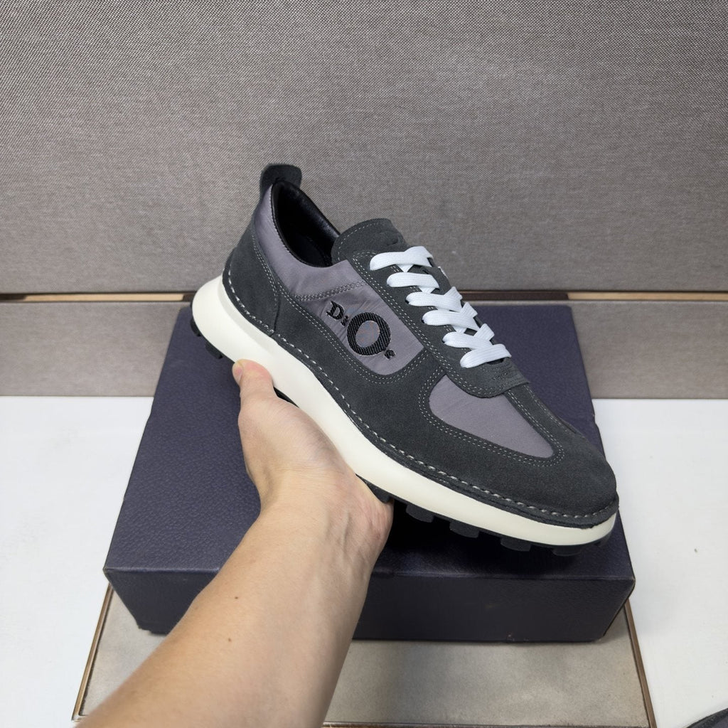 Dior Men's Paneled Low-Top Sneakers — model