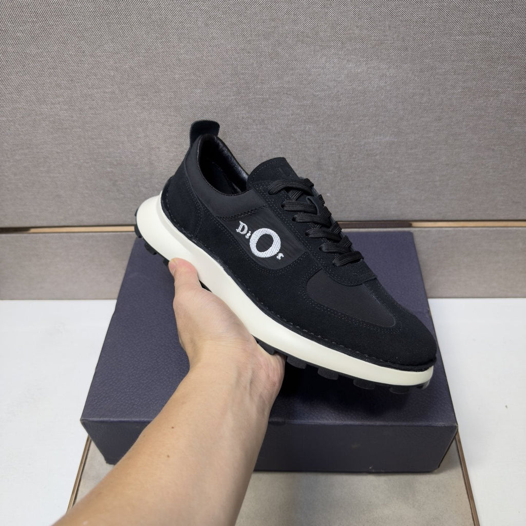 Dior Men's Paneled Low-Top Sneakers — model