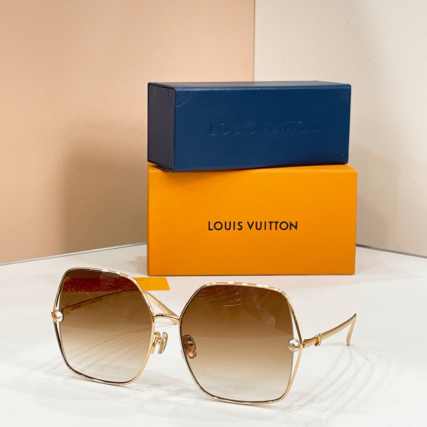 Louis Vuitton Sunglasses-Z2994U